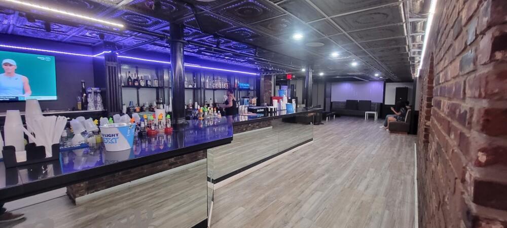 Best Sports Bars in Greensboro - Electric Tequila Bar & Grill