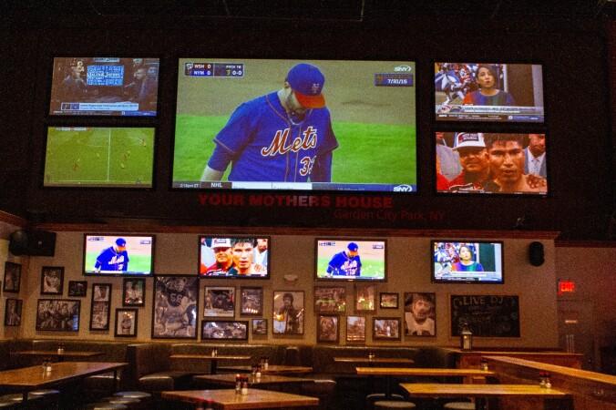 Best Sports Bars in Garden City Park - Your Mothers House