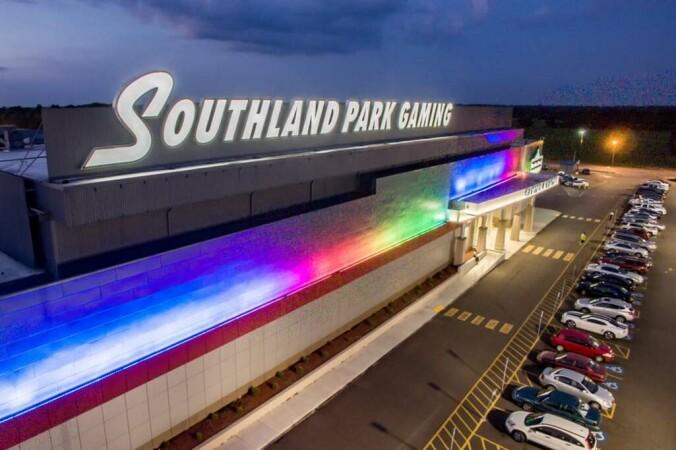 Best Sports Bars in West Memphis - Southland Casino Racing