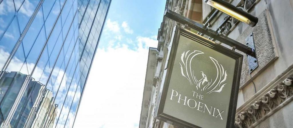 Best Sports Bars in London - Phoenix