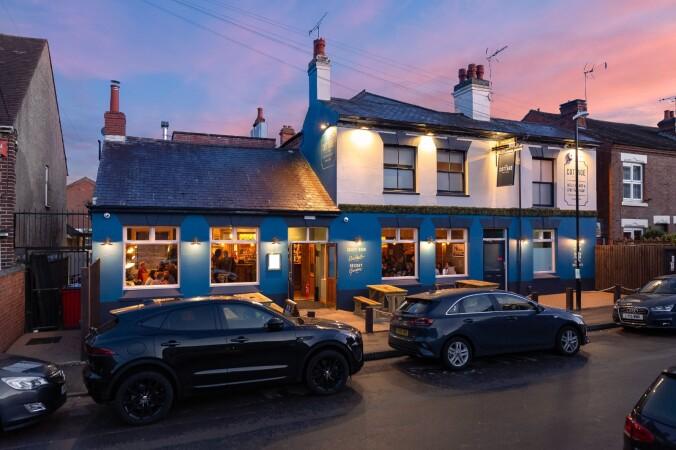Best Sports Bars in Coventry - The Cottage