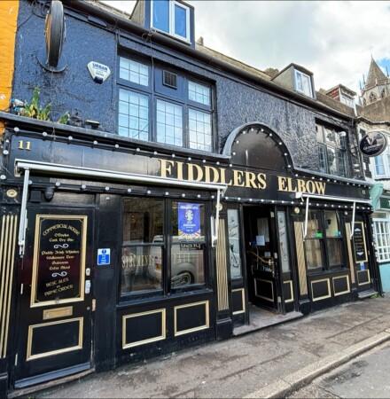 Best Sports Bars in Brighton - The Fiddler's Elbow