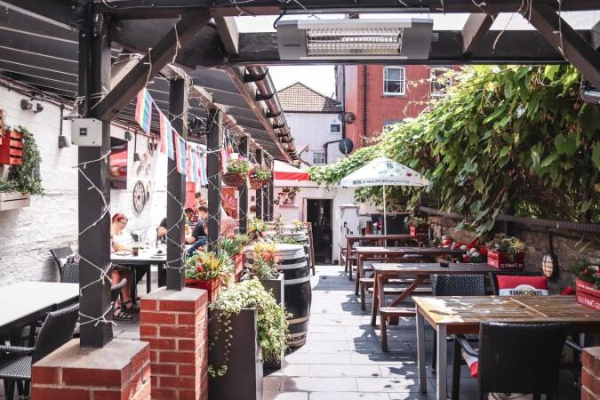 Best Sports Bars in Bristol - The Punch Bowl Ale House