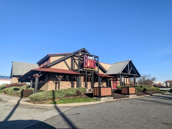 Best Sports Bars in Greensboro - Smokey Bones BBQ @ Greensboro