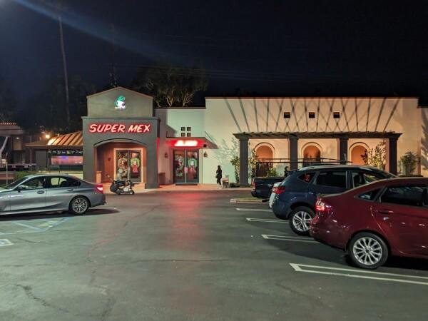 Best Sports Bars in Fullerton - Super Mex Restaurants - Fullerton