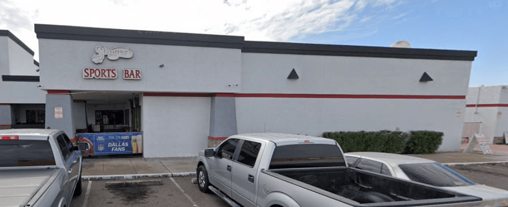 Best Sports Bars in Glendale - Stingers Sports Bar