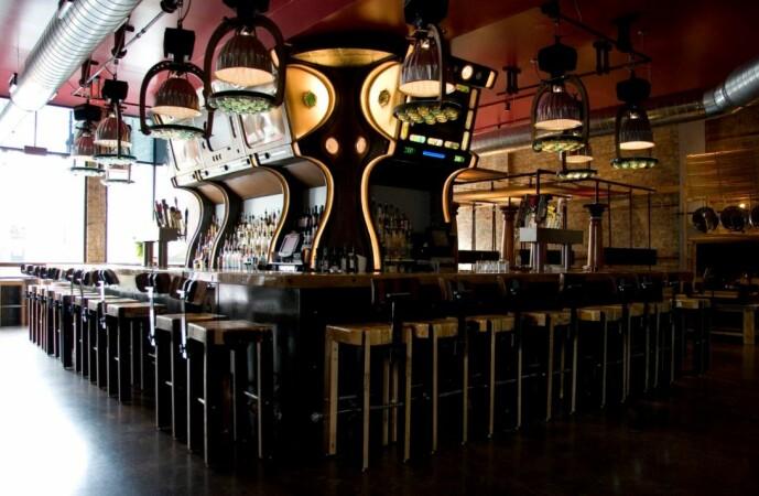 Best Sports Bars in Chicago - Simone's