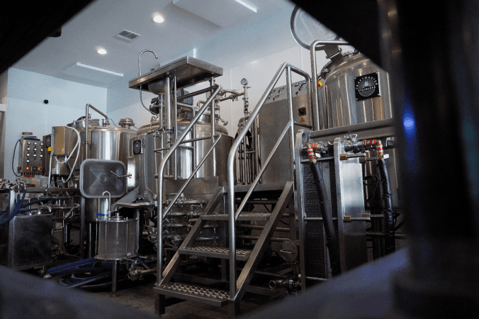 Best Sports Bars in Bellmore - Lunchbox Brewing Company