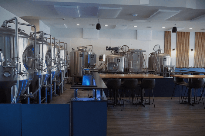 Best Sports Bars in Bellmore - Lunchbox Brewing Company