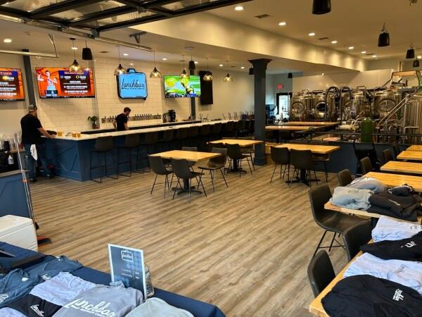 Best Sports Bars in Bellmore - Lunchbox Brewing Company