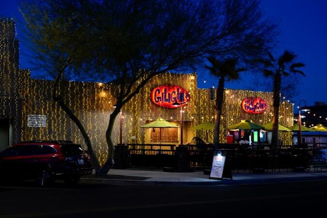Best Sports Bars in Scottsdale - Giligins Bar