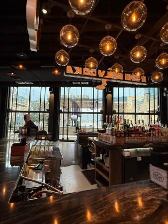 Best Sports Bars in Arlington - Eng Bar