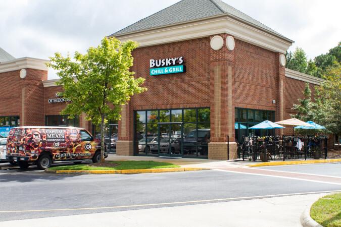 Best Sports Bars in Chesapeake - Buskys Chill N Grill