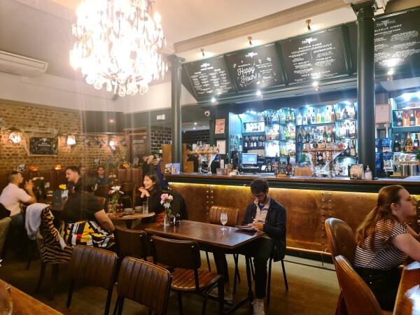 Best Sports Bars in London - The Bull & The Hide