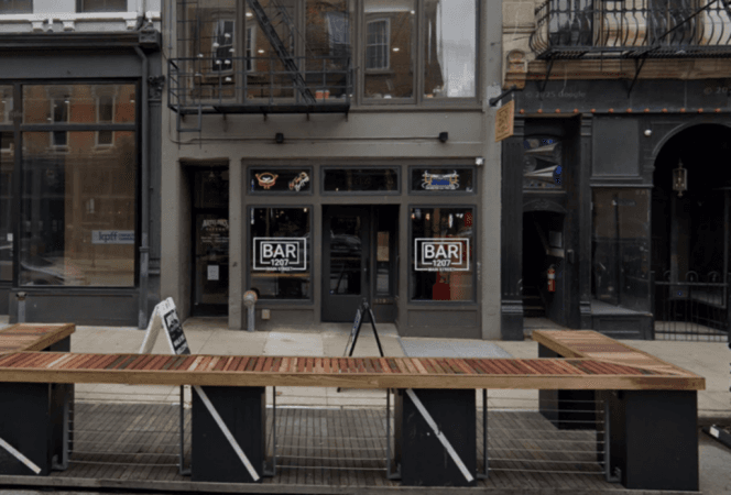 Best Sports Bars in Cincinnati - Bar 1207