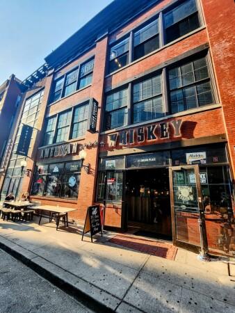 Best Sports Bars in Newark - American Whiskey