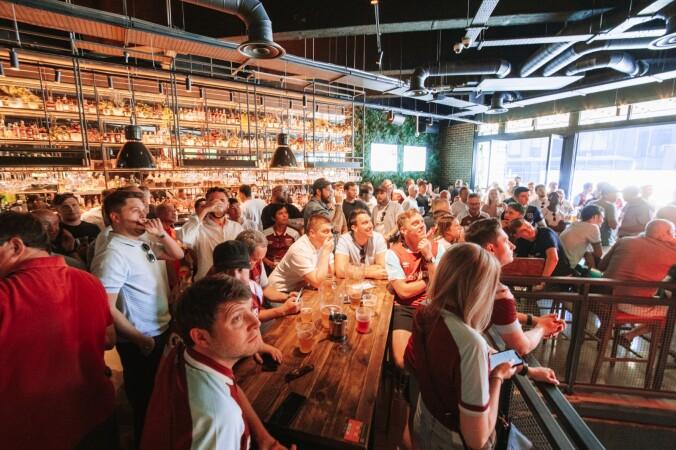 Best Sports Bars in London - Bat & Ball Stratford