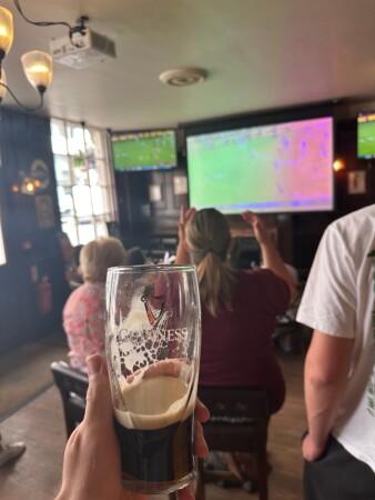Best Sports Bars in London - Flying Horse