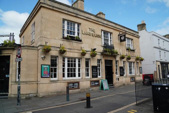 Best Sports Bars in Bath - Lamb & Lion Bath