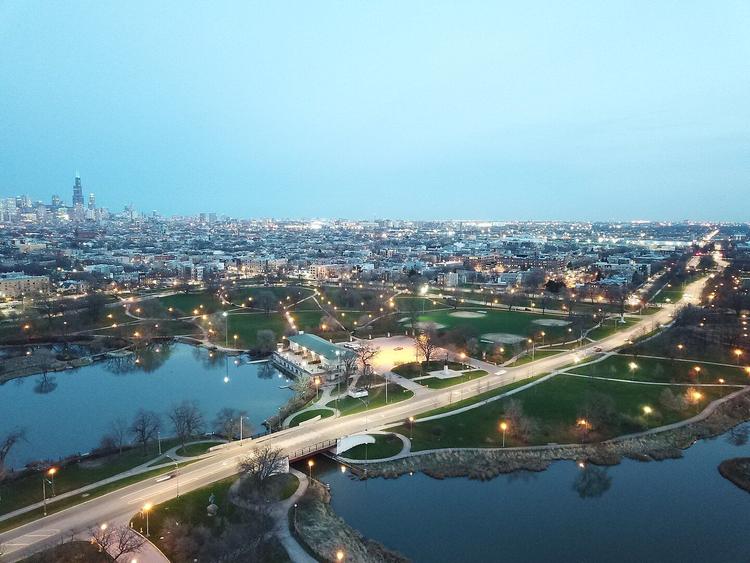 Discover venues showing live sport in Humboldt Park