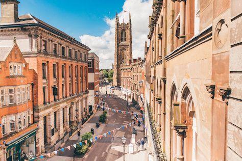 Sports bar, Sports pub, Derby